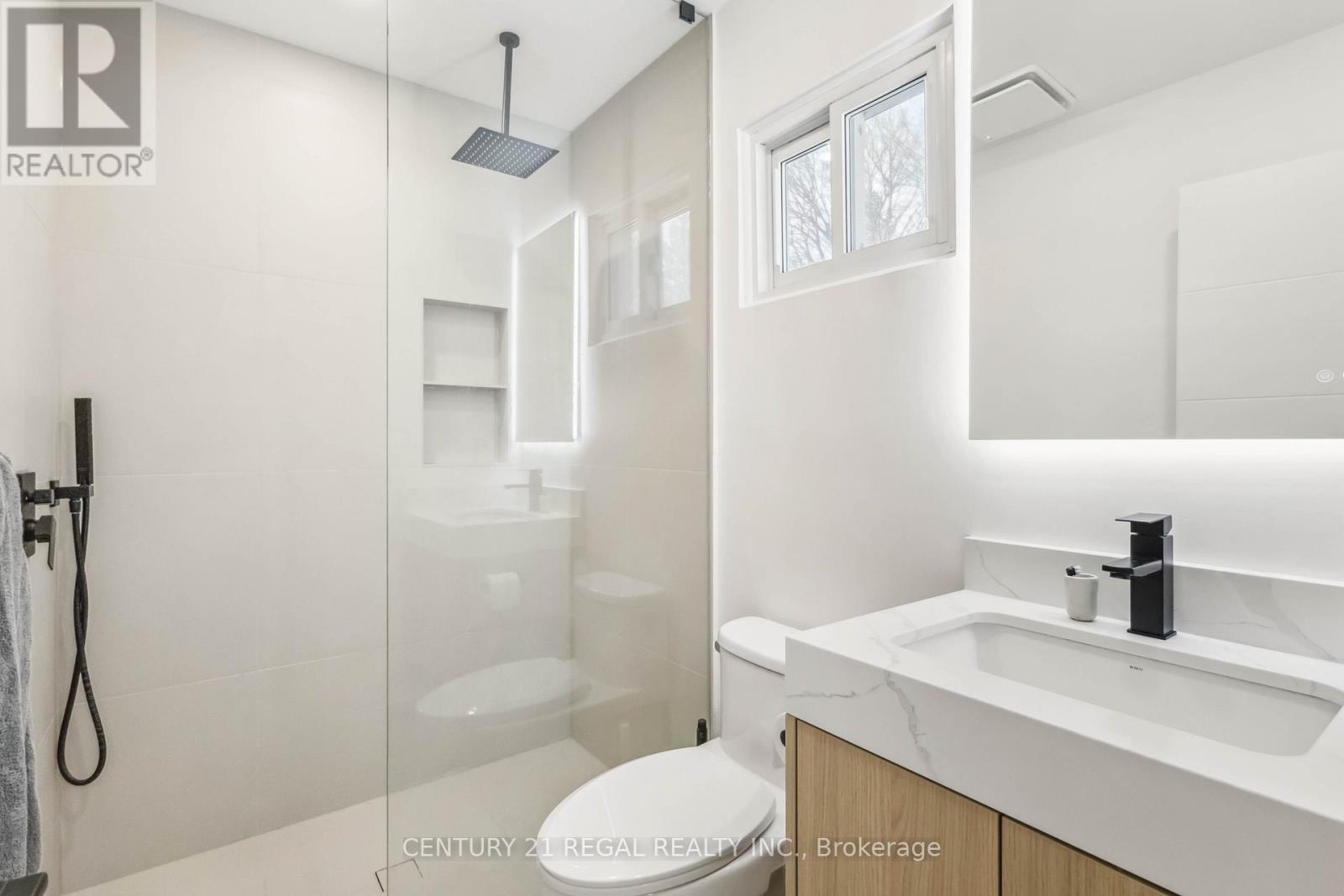 26 Sir Bedevere Place, Markham, ON - Indoor Photo Showing Bathroom