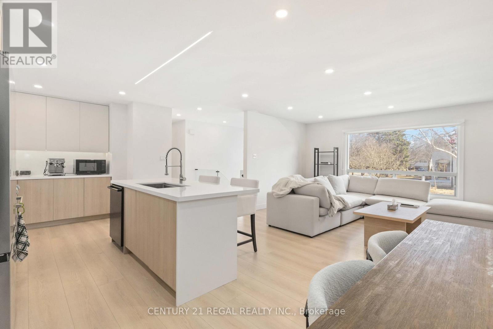 26 Sir Bedevere Place, Markham, ON - Indoor