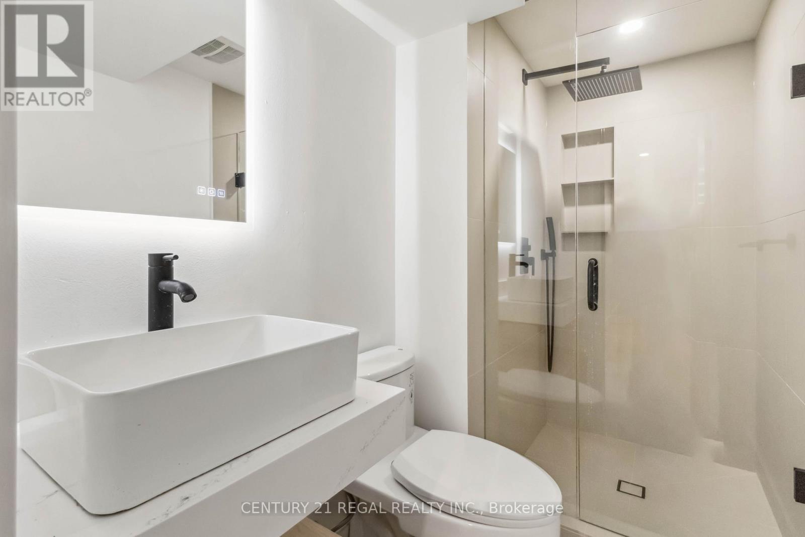 26 Sir Bedevere Place, Markham, ON - Indoor Photo Showing Bathroom