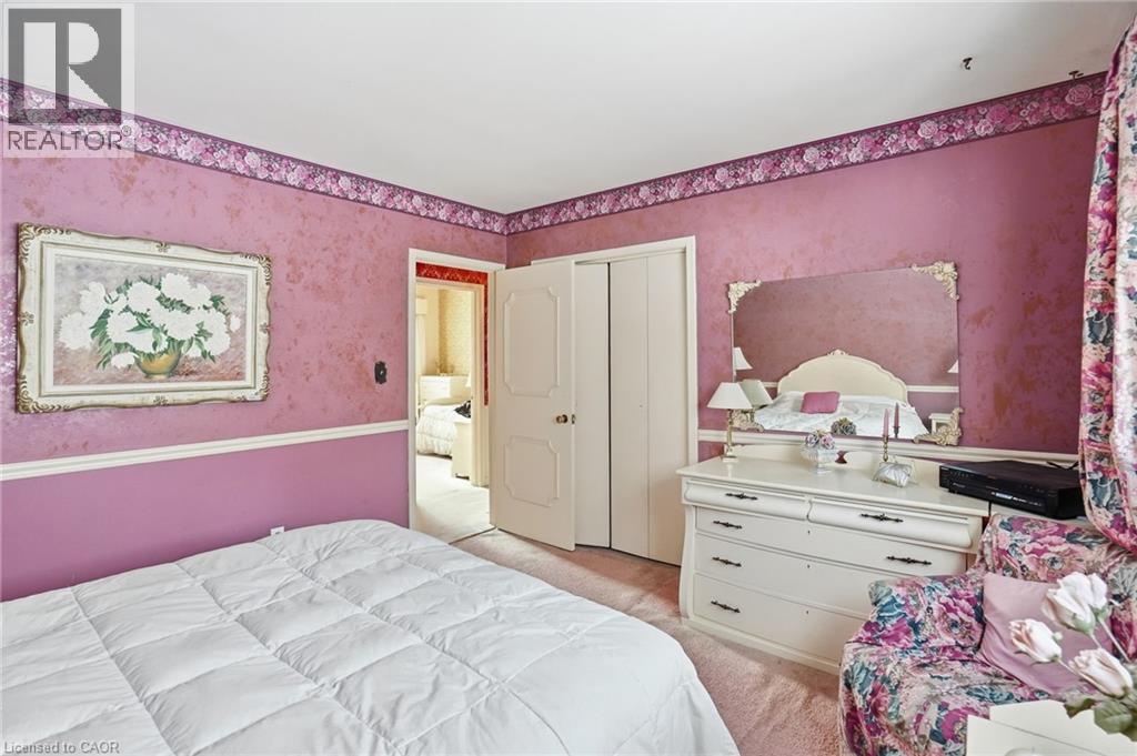 167 Fallingbrook Drive, Hamilton, ON - Indoor Photo Showing Bedroom