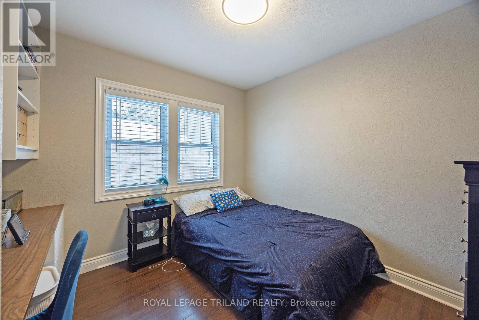 662 Eden Avenue, London South (South R), ON - Indoor Photo Showing Bedroom
