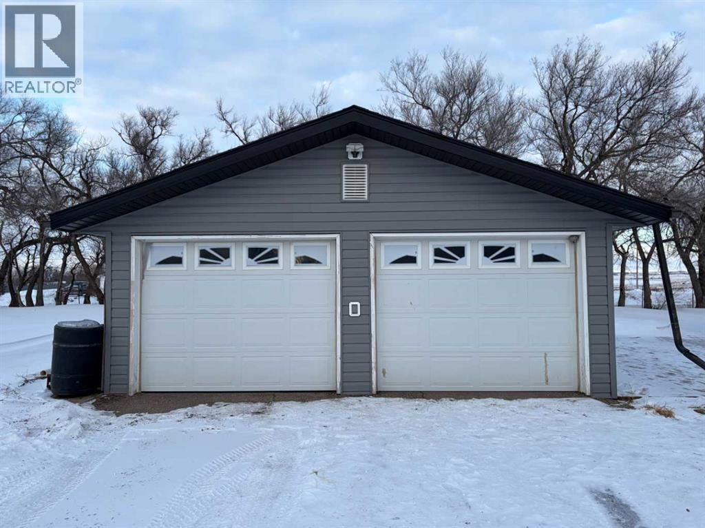 100 Balaclava Street, Veteran, AB - Outdoor With Exterior