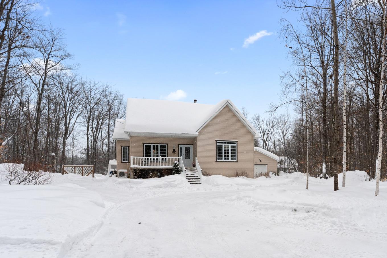 Façade - 125 Rue Pascal, Sainte-Sophie, QC - Outdoor