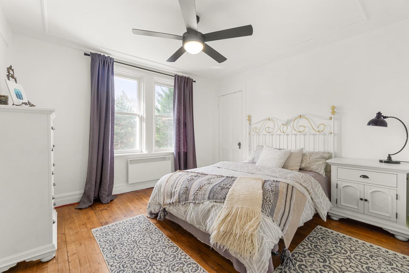 Primary bedroom - 82 Rue De L'Union, Shawinigan, QC - Indoor Photo Showing Bedroom