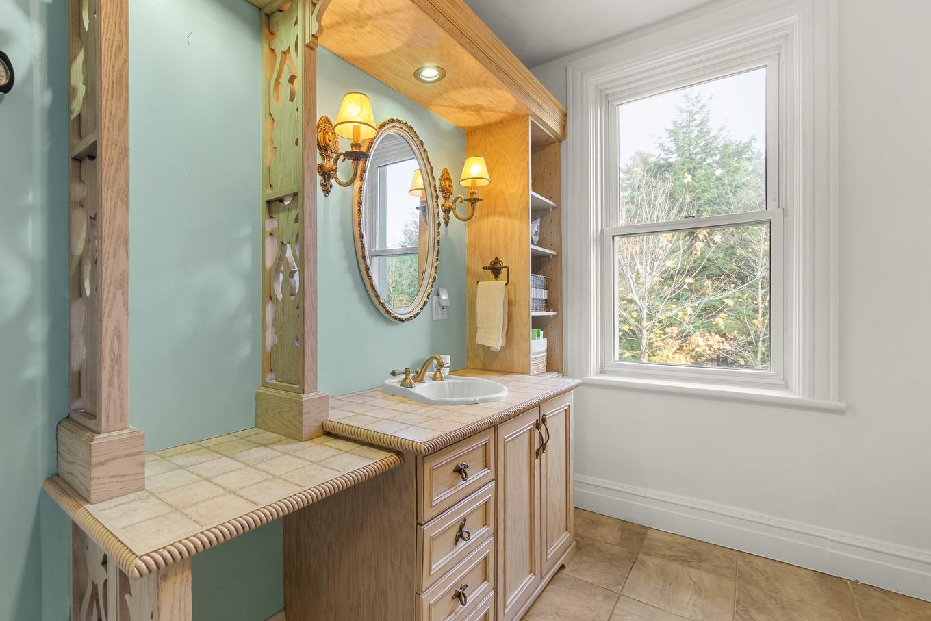 Bathroom - 82 Rue De L'Union, Shawinigan, QC - Indoor Photo Showing Bathroom