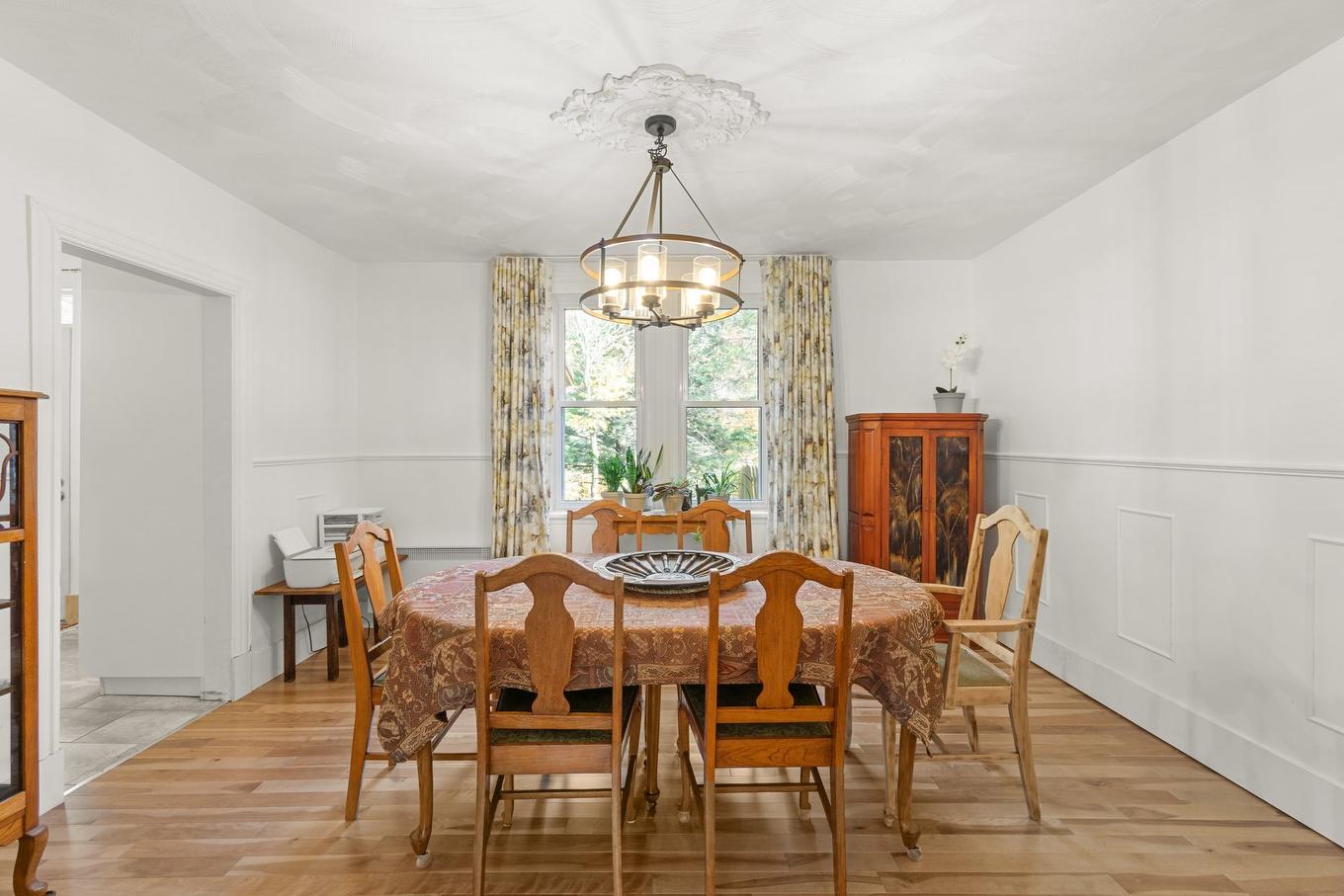 Dining room - 82 Rue De L'Union, Shawinigan, QC - Indoor Photo Showing Dining Room