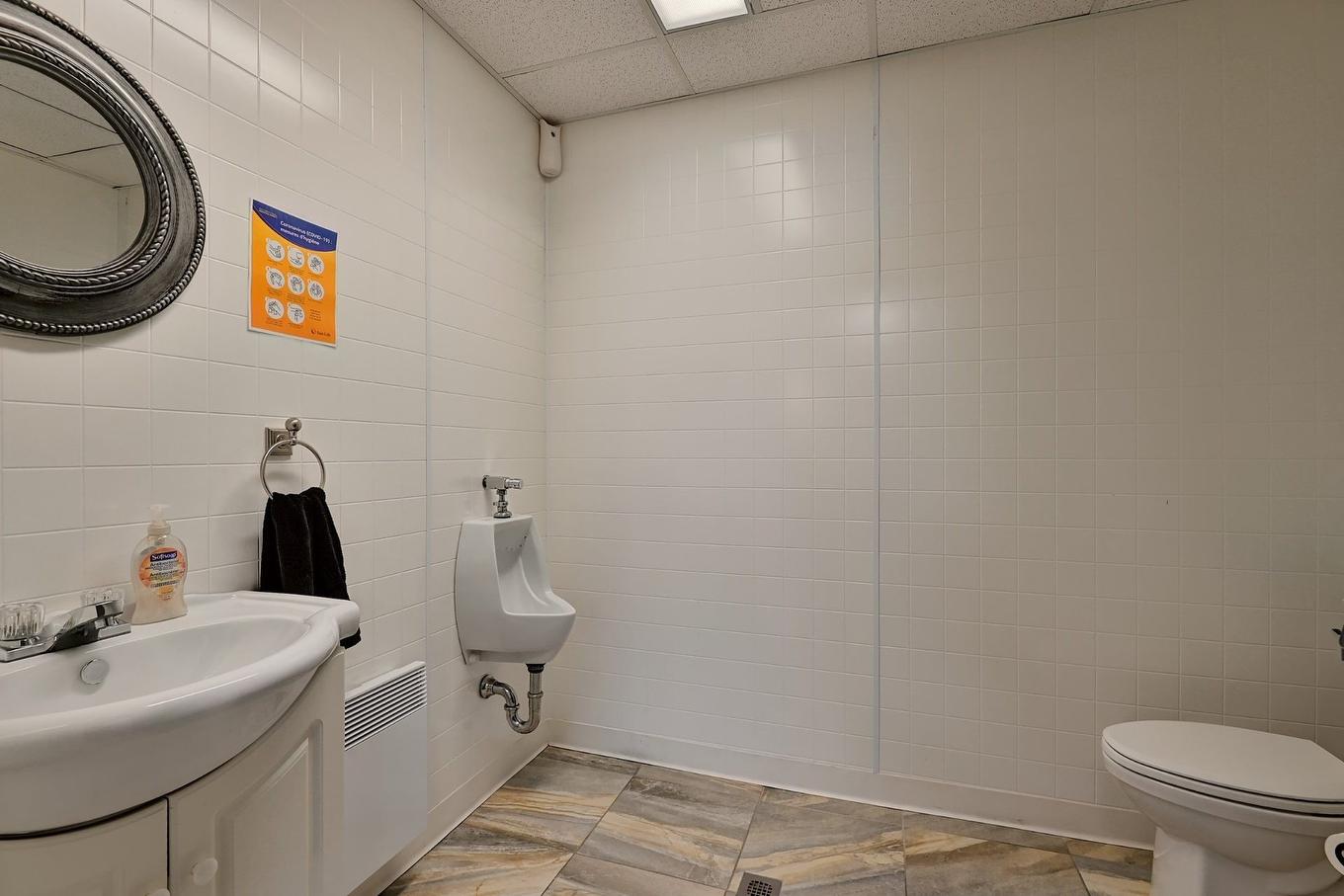 Salle d'eau - 2230 Rue King O., Sherbrooke (Les Nations), QC - Indoor Photo Showing Bathroom