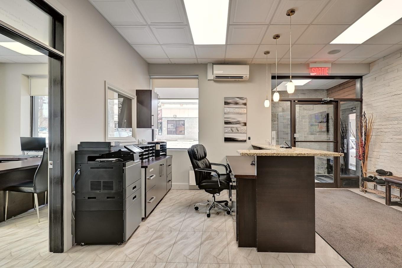 Bureau - 2230 Rue King O., Sherbrooke (Les Nations), QC - Indoor