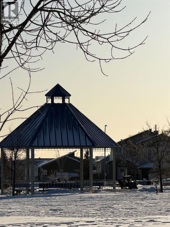 Across from park - 234 Pacific Crescent, Fort Mcmurray, AB - Outdoor