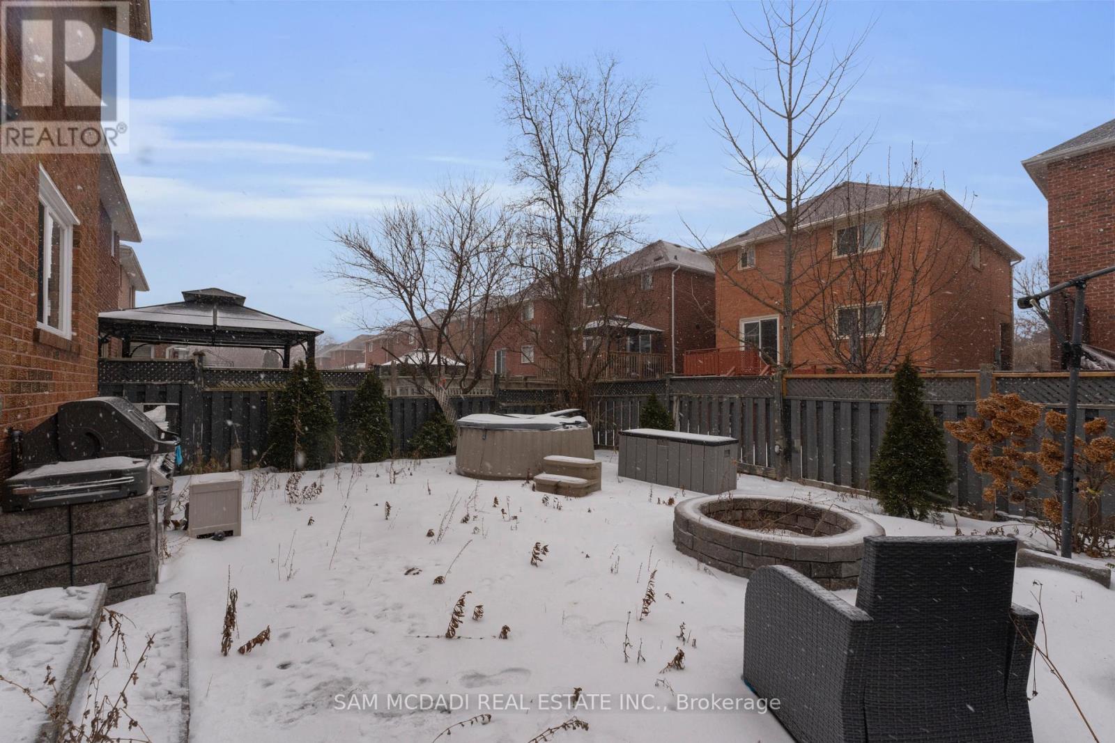 3722 Densbury Drive, Mississauga, ON - Outdoor