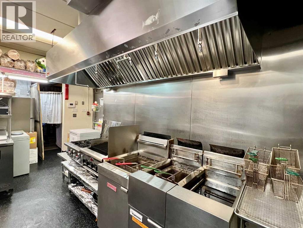 923 6 Avenue, Calgary, AB