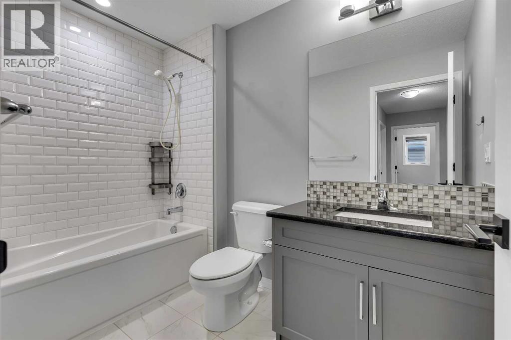 138 Cityside Way Ne, Calgary, AB - Indoor Photo Showing Bathroom