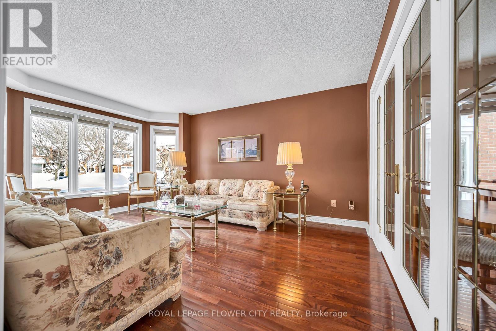 1340 Whitewater Lane, Mississauga, ON - Indoor Photo Showing Living Room