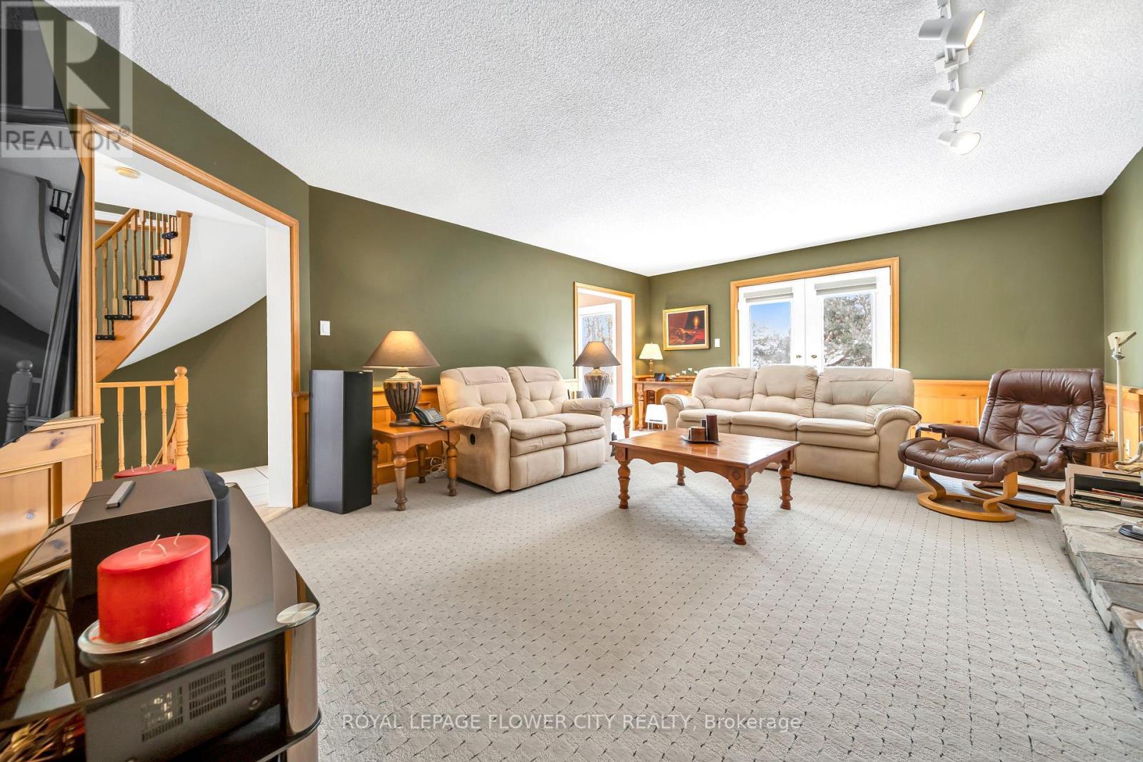 1340 Whitewater Lane, Mississauga, ON - Indoor Photo Showing Living Room