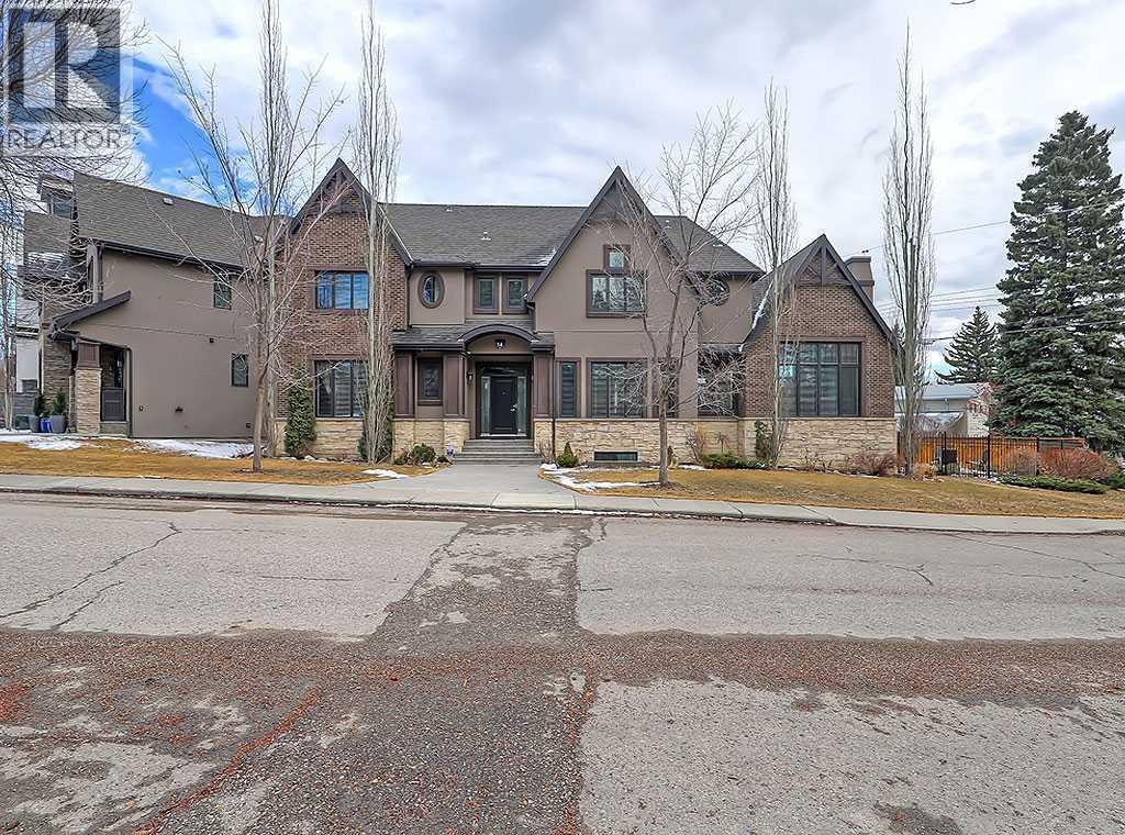 14 Rosetree Road Nw, Calgary, AB - Outdoor With Facade