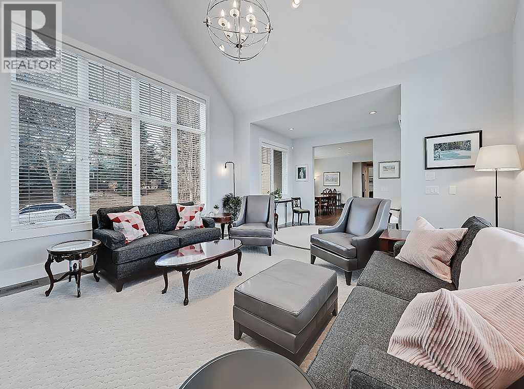14 Rosetree Road Nw, Calgary, AB - Indoor Photo Showing Living Room
