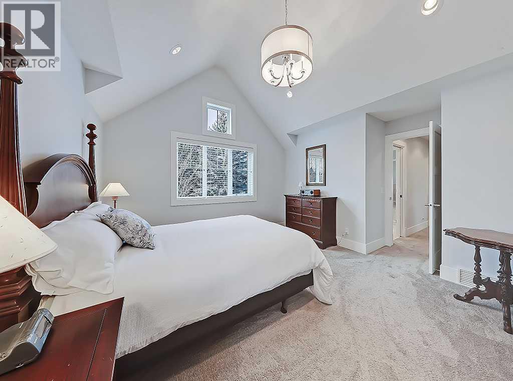 14 Rosetree Road Nw, Calgary, AB - Indoor Photo Showing Bedroom