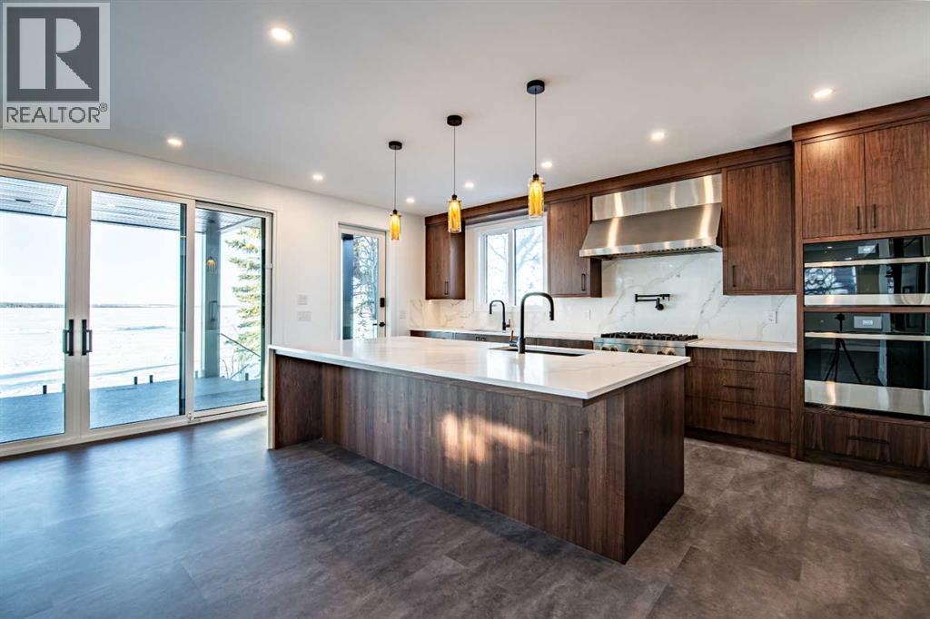 Kitchen - 158 Jarvis Bay Drive, Jarvis Bay, AB - Indoor Photo Showing Kitchen With Upgraded Kitchen
