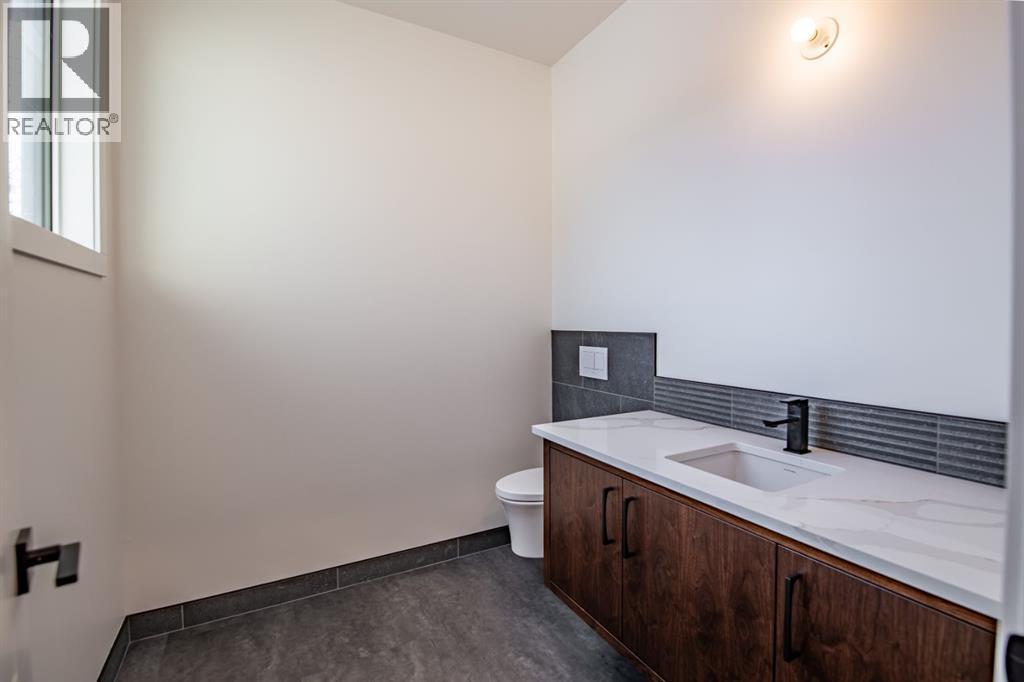2 pc guest bathroom top floor - 158 Jarvis Bay Drive, Jarvis Bay, AB - Indoor Photo Showing Bathroom
