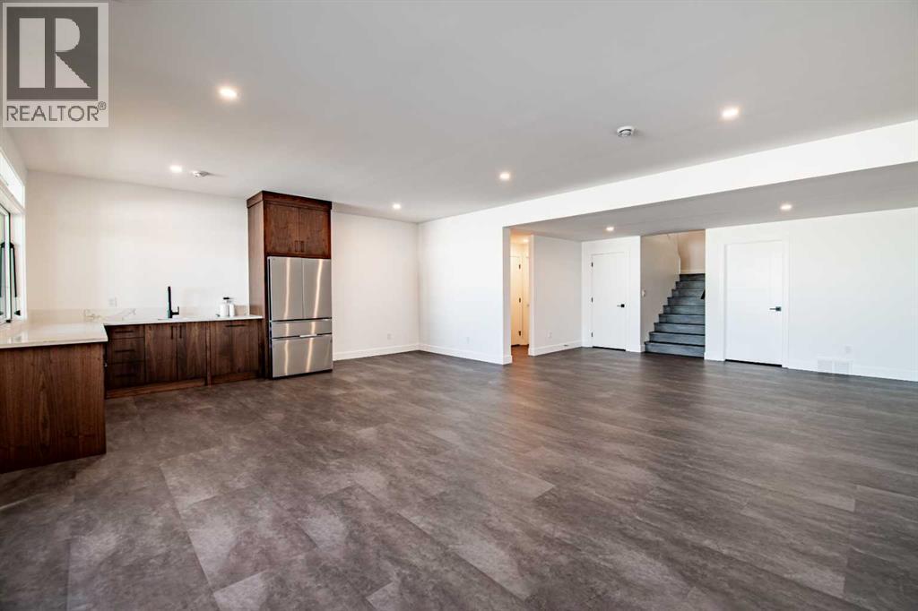 Rec Room - 158 Jarvis Bay Drive, Jarvis Bay, AB - Indoor Photo Showing Kitchen