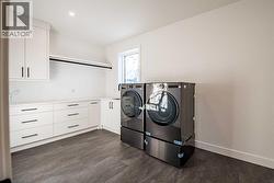 Laundry top floor -