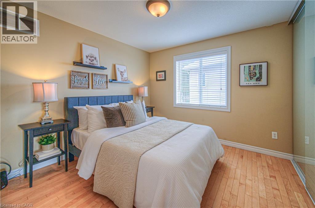 152 Lena Crescent, Cambridge, ON - Indoor Photo Showing Bedroom
