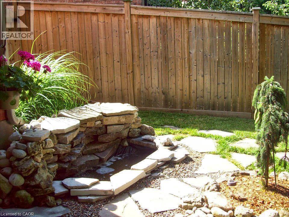 152 Lena Crescent, Cambridge, ON - Outdoor