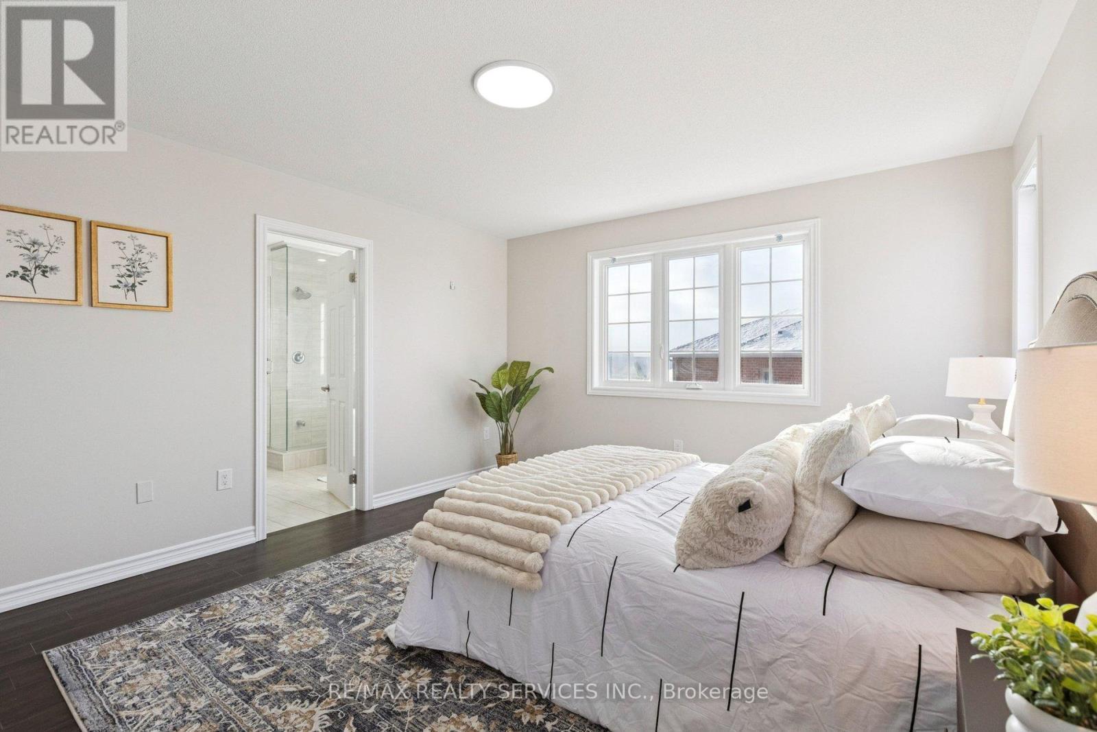 47 Dass Drive E, Centre Wellington, ON - Indoor Photo Showing Bedroom