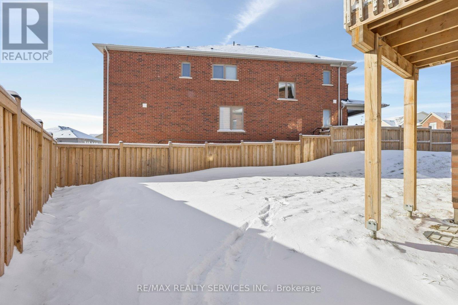 47 Dass Drive E, Centre Wellington, ON - Outdoor With Exterior