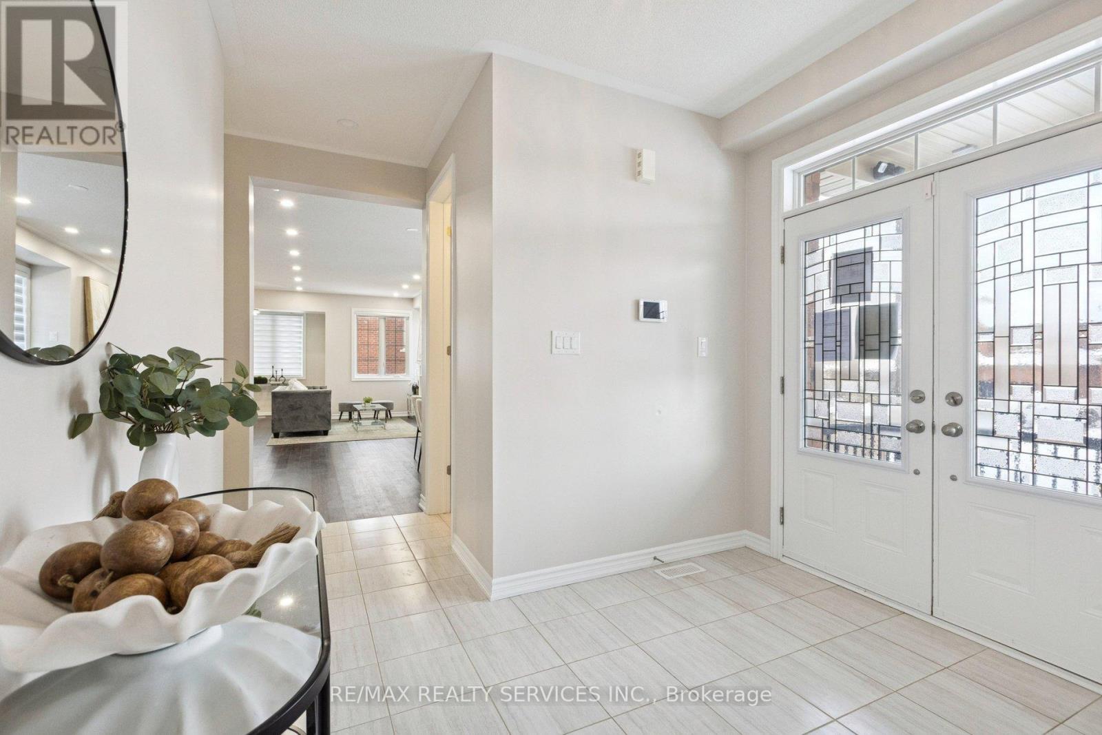 47 Dass Drive E, Centre Wellington, ON - Indoor Photo Showing Other Room