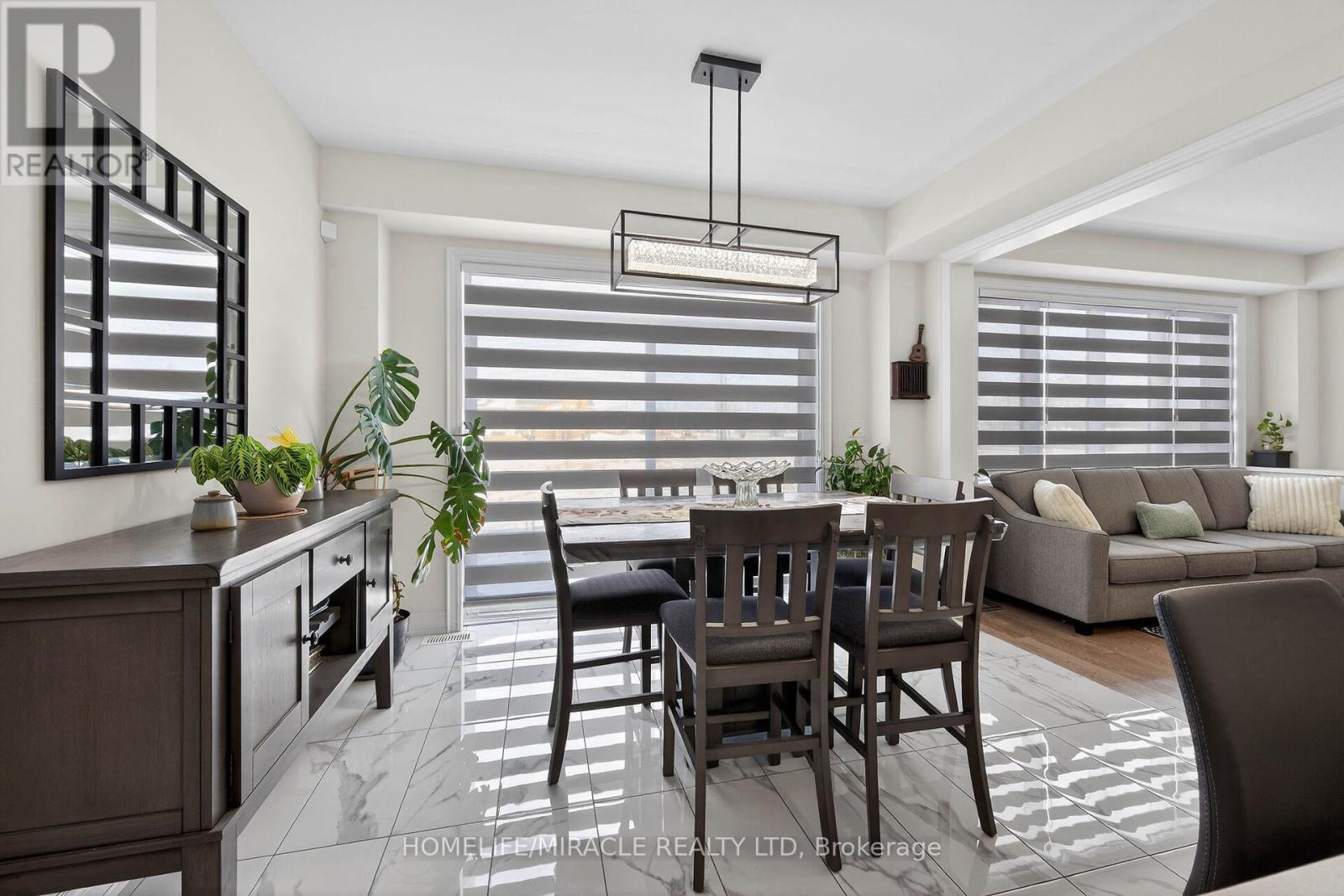 12 Rainbow Drive, Haldimand, ON - Indoor Photo Showing Other Room