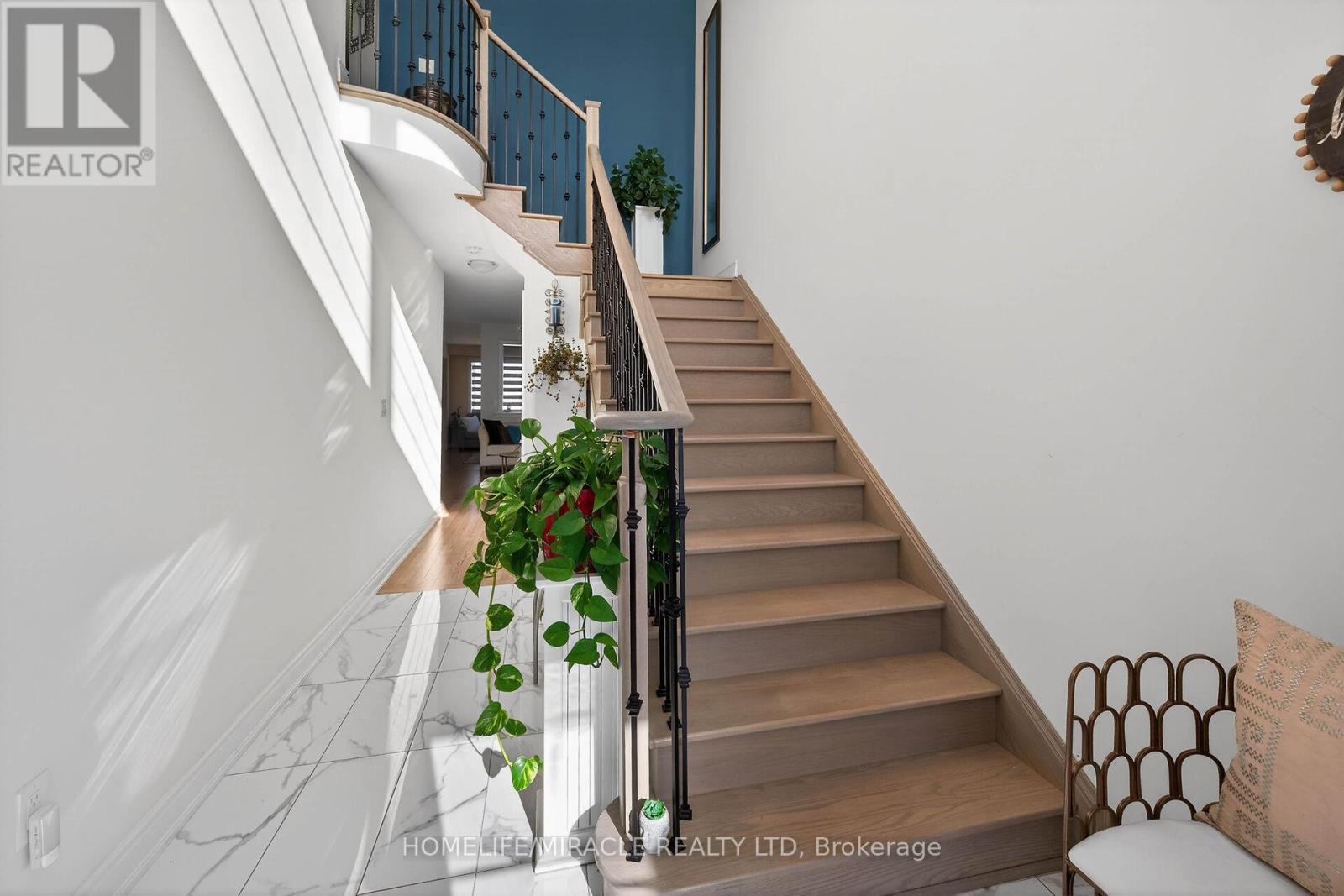 12 Rainbow Drive, Haldimand, ON - Indoor Photo Showing Other Room