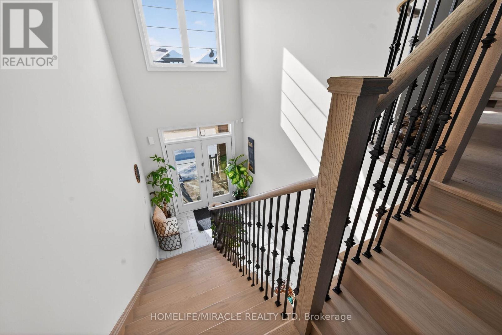 12 Rainbow Drive, Haldimand, ON - Indoor Photo Showing Other Room