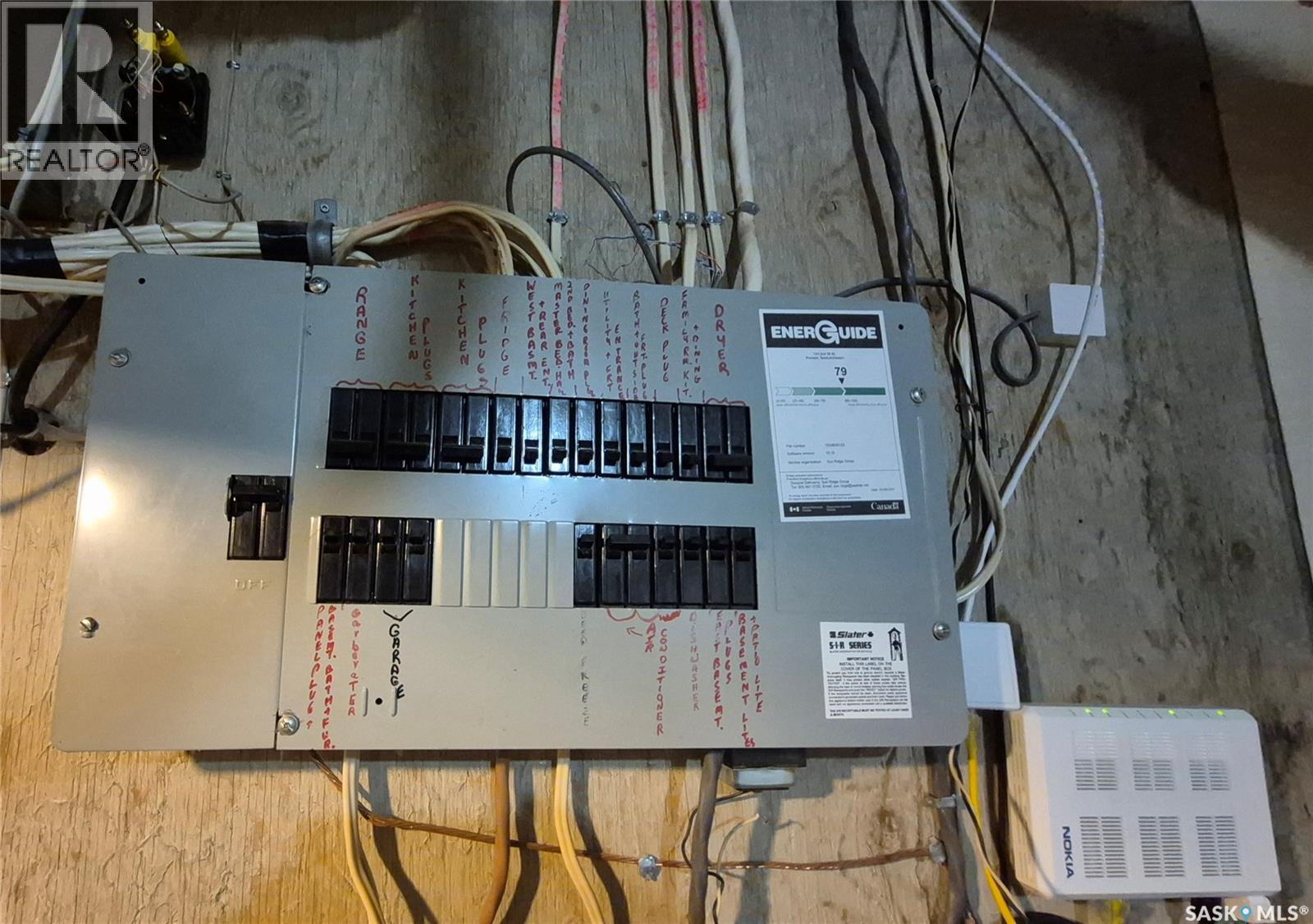 144 2Nd Street W, Ponteix, SK - Indoor