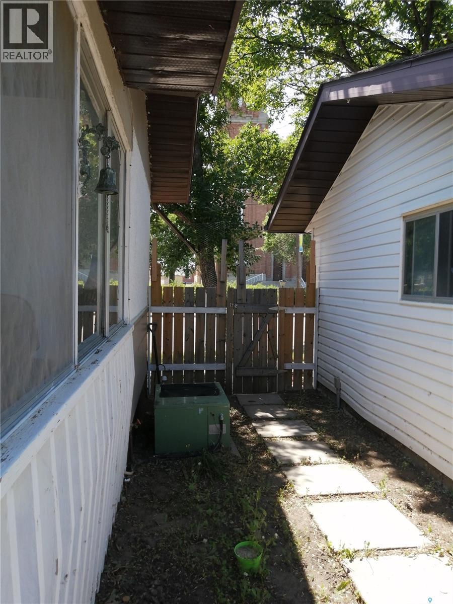 144 2Nd Street W, Ponteix, SK - Outdoor With Deck Patio Veranda With Exterior
