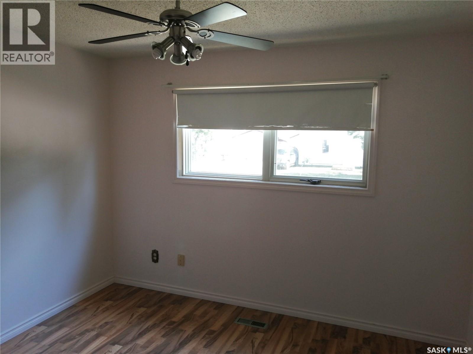 144 2Nd Street W, Ponteix, SK - Indoor Photo Showing Other Room