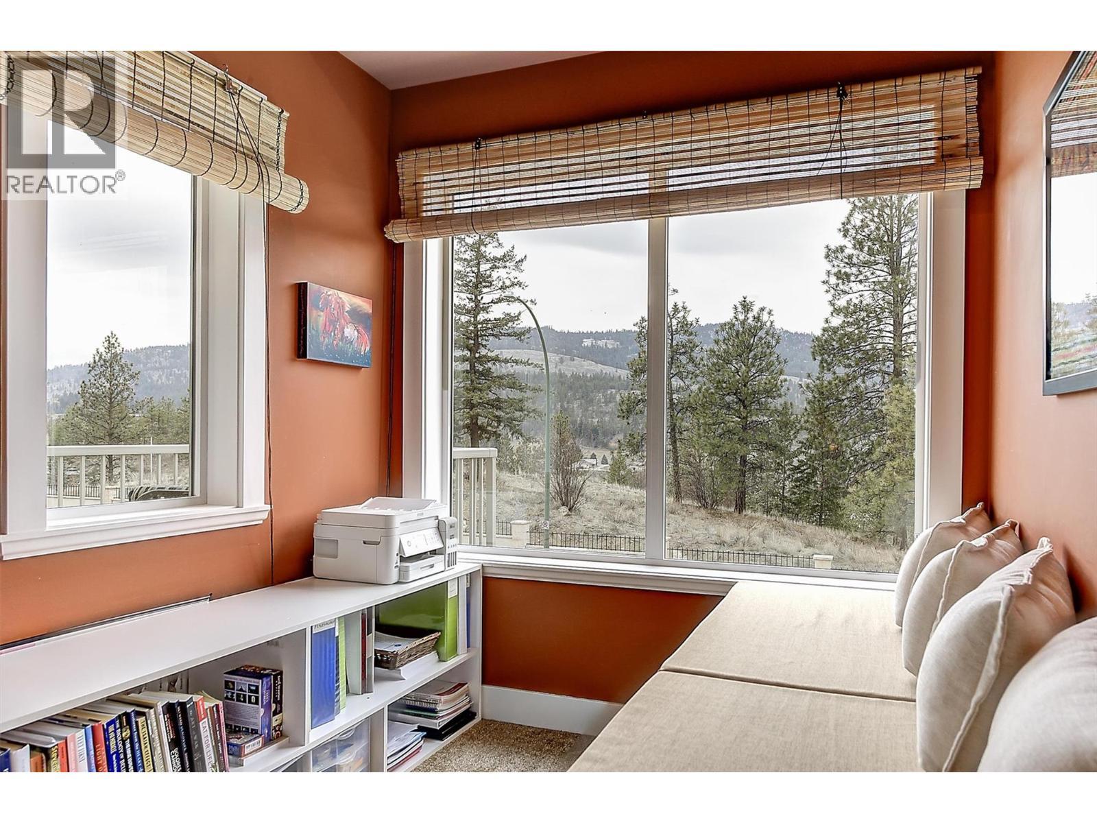 8011 Pierre Drive, Summerland, BC - Indoor