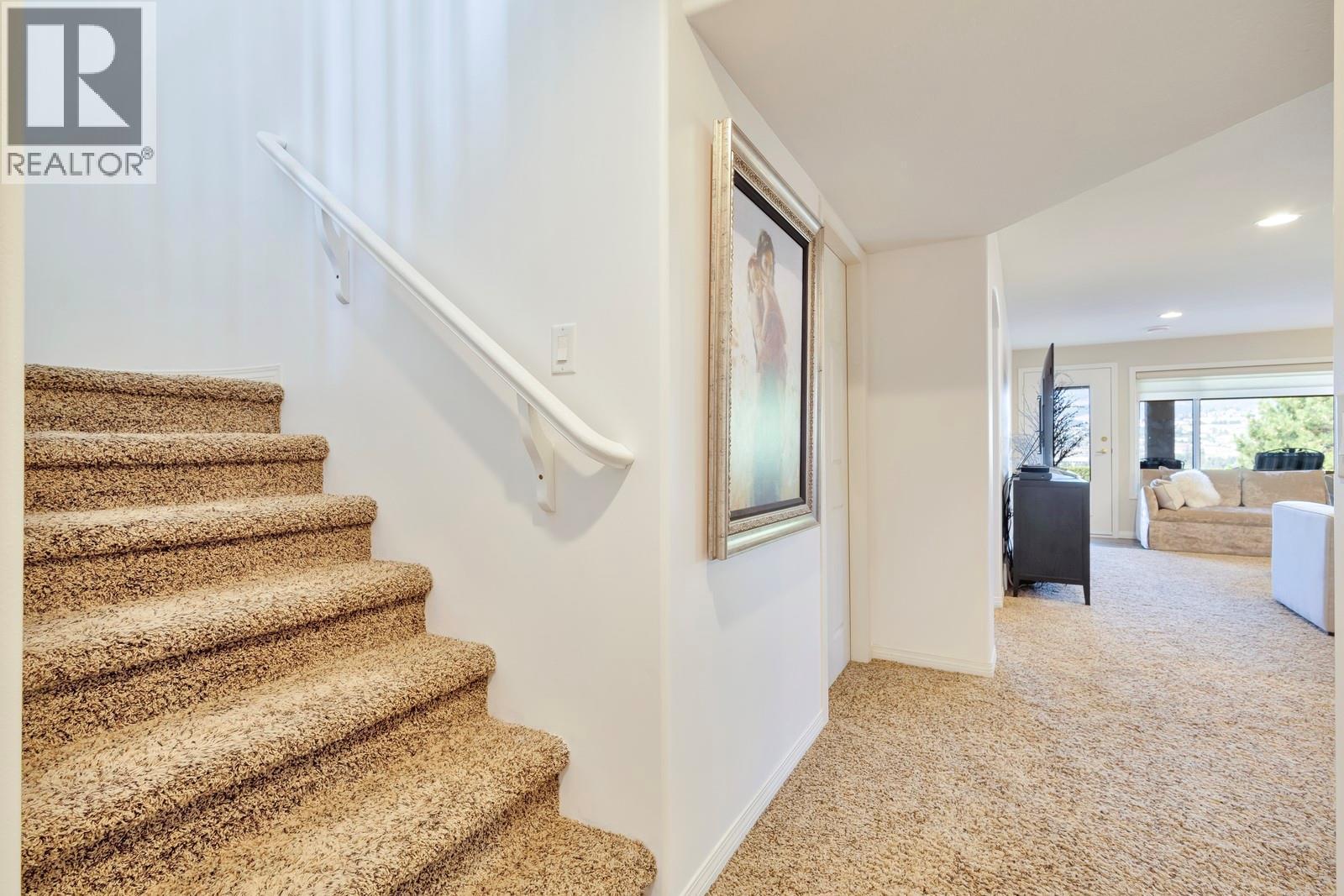 3482 Ridge Boulevard, West Kelowna, BC - Indoor Photo Showing Other Room