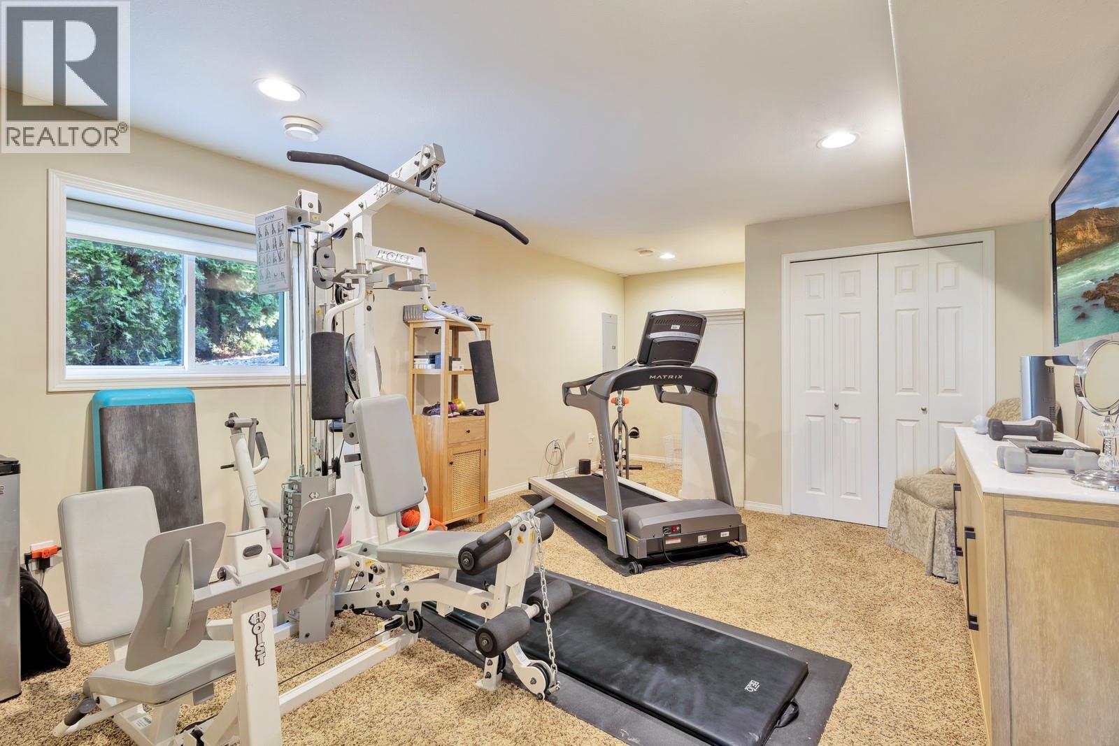 3482 Ridge Boulevard, West Kelowna, BC - Indoor Photo Showing Gym Room