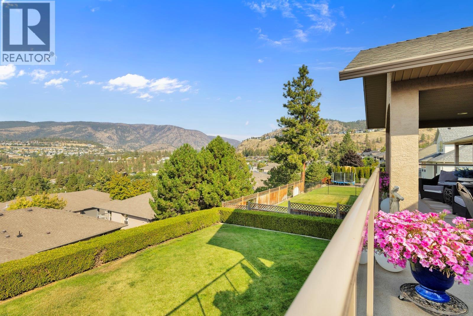 3482 Ridge Boulevard, West Kelowna, BC - Outdoor