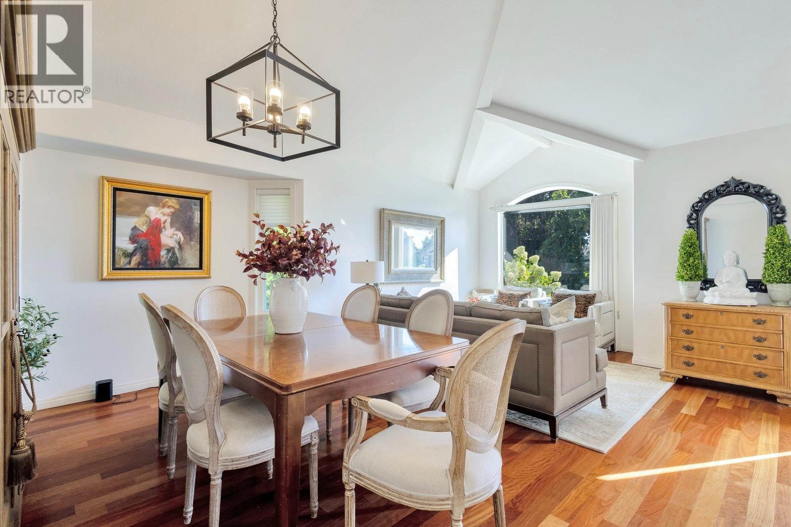 3482 Ridge Boulevard, West Kelowna, BC - Indoor Photo Showing Dining Room