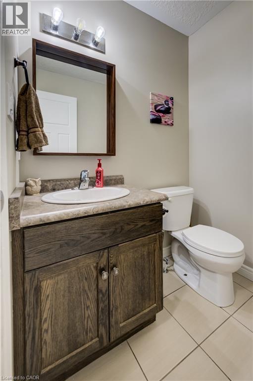1444 Dunkirk Avenue, Woodstock, ON - Indoor Photo Showing Bathroom