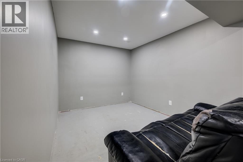 1444 Dunkirk Avenue, Woodstock, ON - Indoor