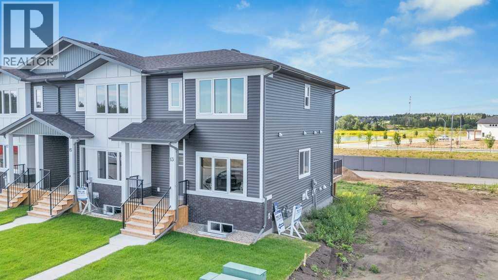 13 Gray Close, Sylvan Lake, AB - Outdoor