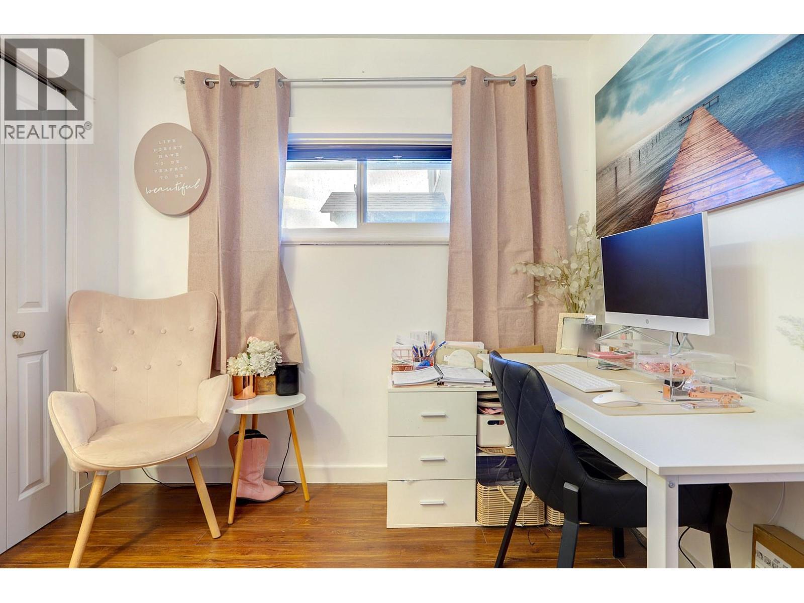 2245 Shuswap Avenue, Lumby, BC - Indoor Photo Showing Dining Room