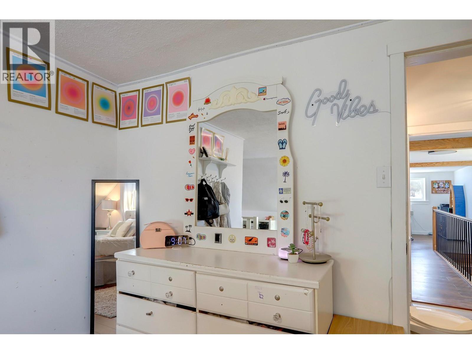 2245 Shuswap Avenue, Lumby, BC - Indoor Photo Showing Bedroom