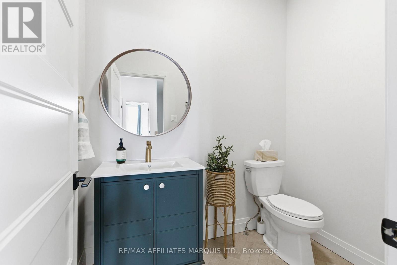 16119 Eamer Road, South Stormont, ON - Indoor Photo Showing Bathroom