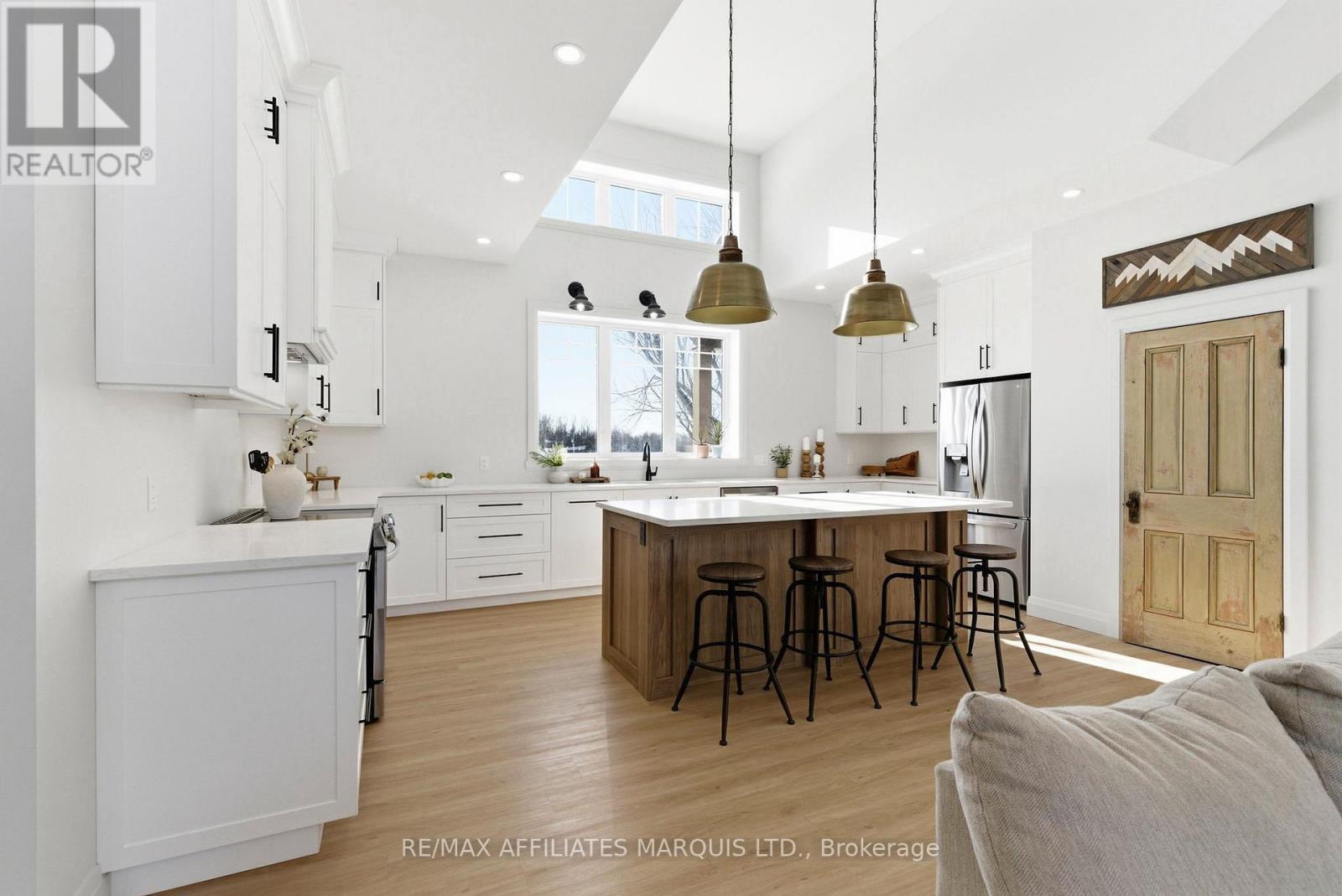 16119 Eamer Road, South Stormont, ON - Indoor