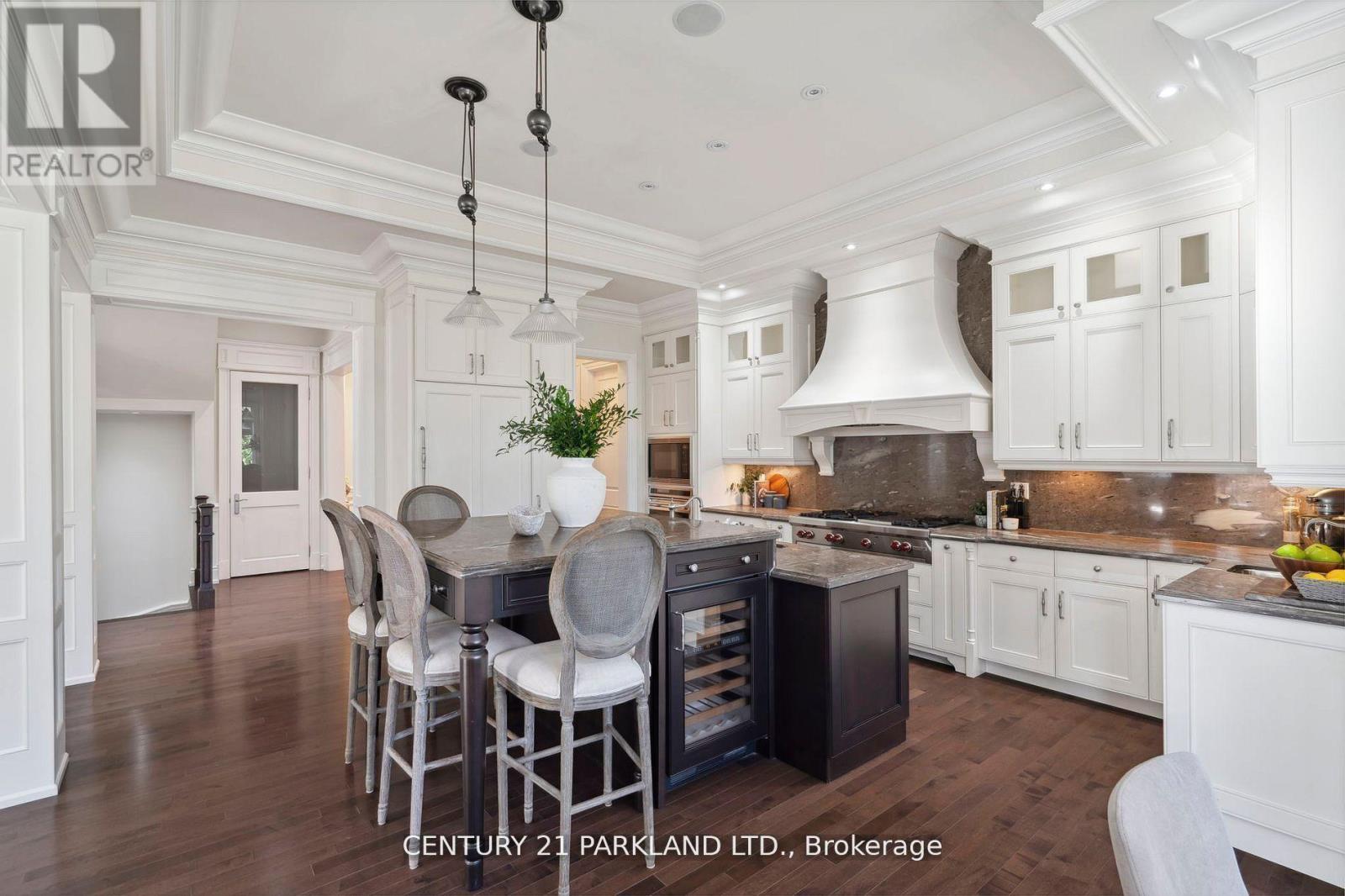 337 Kingsdale Avenue, Toronto, ON - Indoor