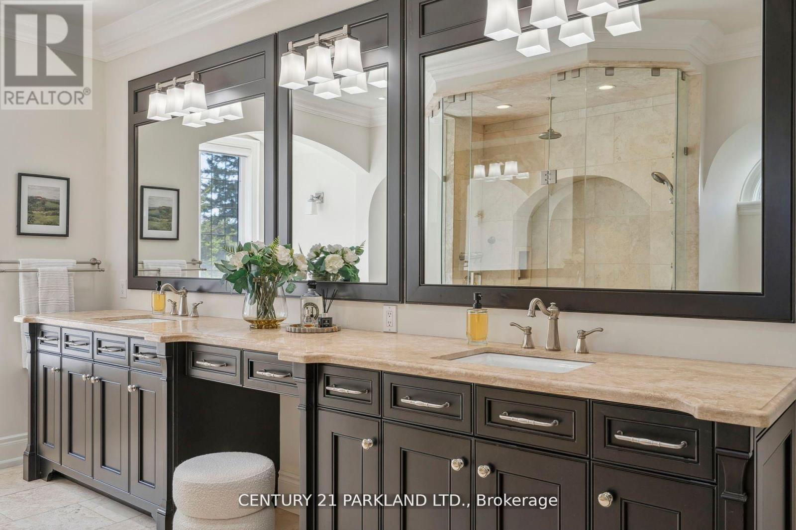 337 Kingsdale Avenue, Toronto, ON - Indoor Photo Showing Bathroom